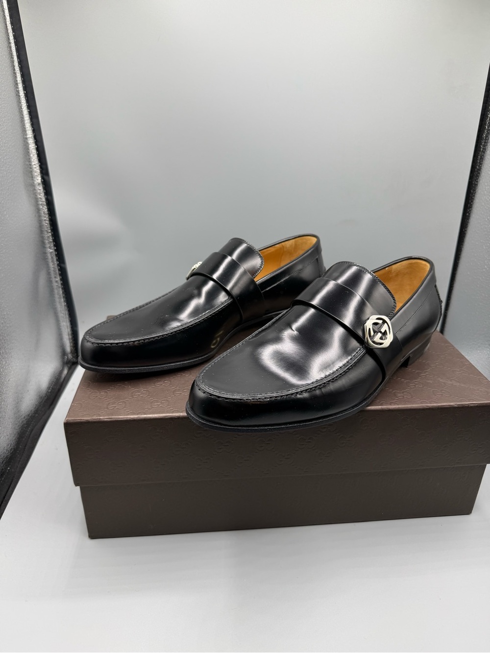 Gucci Black Leather Horsebit-Style Slip-On Loafers